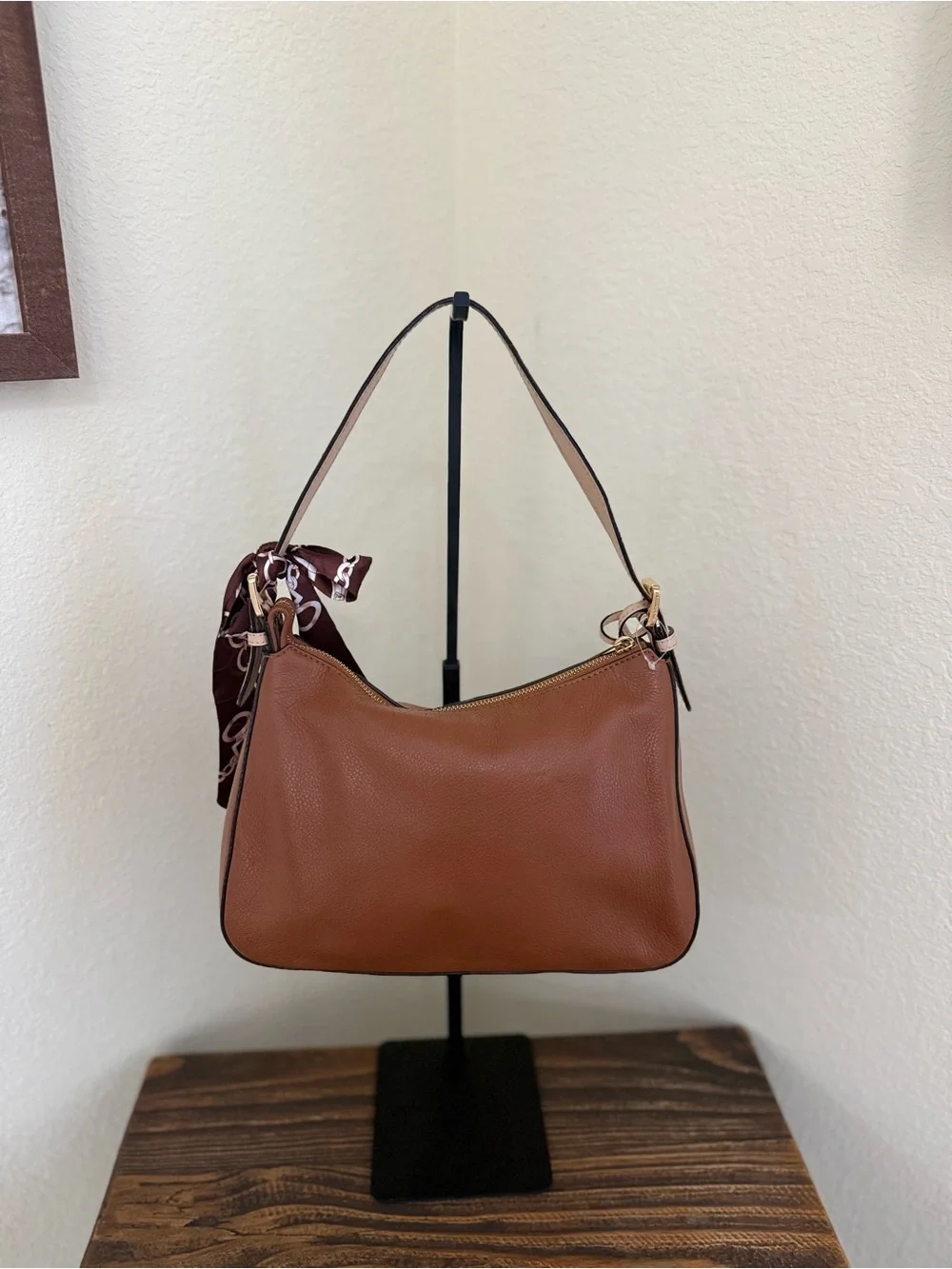 Michael Kors Pebbled Leather Shoulder Bag – Luggage Brown | Gold-Tone Hardware